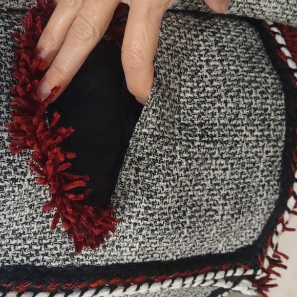 Zara Silver Tweed Blazer With Chenille Fringe Trim Size Medium EUC - Picture 3 of 16